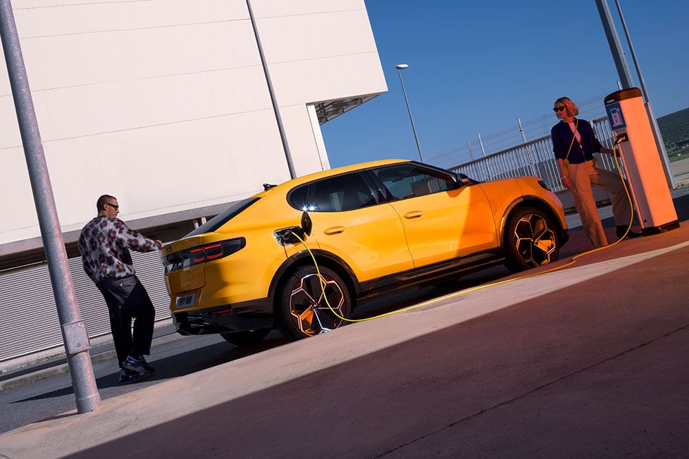 Service de reprise voiture en concession Ford — offre de rachat pour achat d'un véhicule neuf